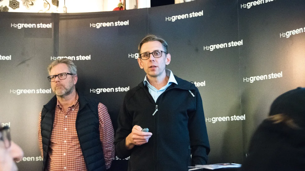 Jan Edgren och Erik Bohman, H2 Green Steel, berättar att Sweco har fått uppdraget att projektera för stickspåret till järnvägen som behöver byggas för att stålproduktionen ska komma igång.