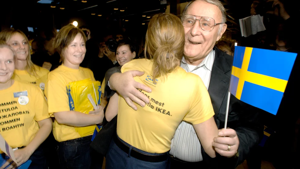 IKEA-grundaren Ingvar Kamprad vid invigningen när Sveriges nordligaste IKEA varuhus i Haparanda.