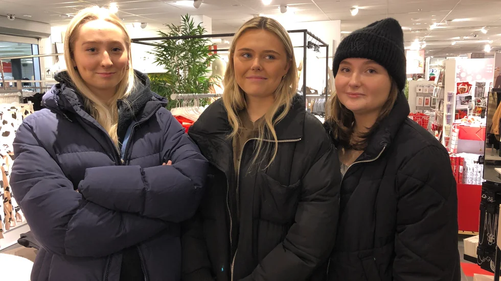 Hannah Stenberg, Stella Brännström Lantz och Ebba Sjöberg Öhman, Piteå: "Vi ska väl hänga med varandra i helgen. Kanske ser vi någon film, säger Ebba. Hon fick medhåll av vännerna och Stella tillade att hon förutom kompishäng också skulle jobba.