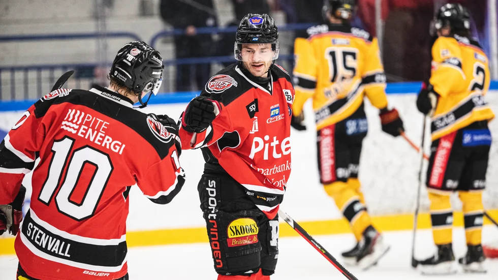 Joakim Högberg gjorde ett mål när Piteå Hockey, i fjolårets distriktsmästerskapsfinal, besegrade Luleå Hockey med 9–2 (de fick börja matchen med ett försprång på sex mål).
