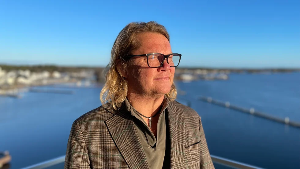 Leif Karlsson påbörjade anställningen på Slottsholmen för två och ett halvt år sedan. Han och sambon Annette bor även i en lägenhet i huset.