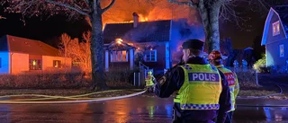 Kraftig brand i Norrköping – huset gick inte att rädda • "Måste ha varit ett väldigt snabbt förlopp"