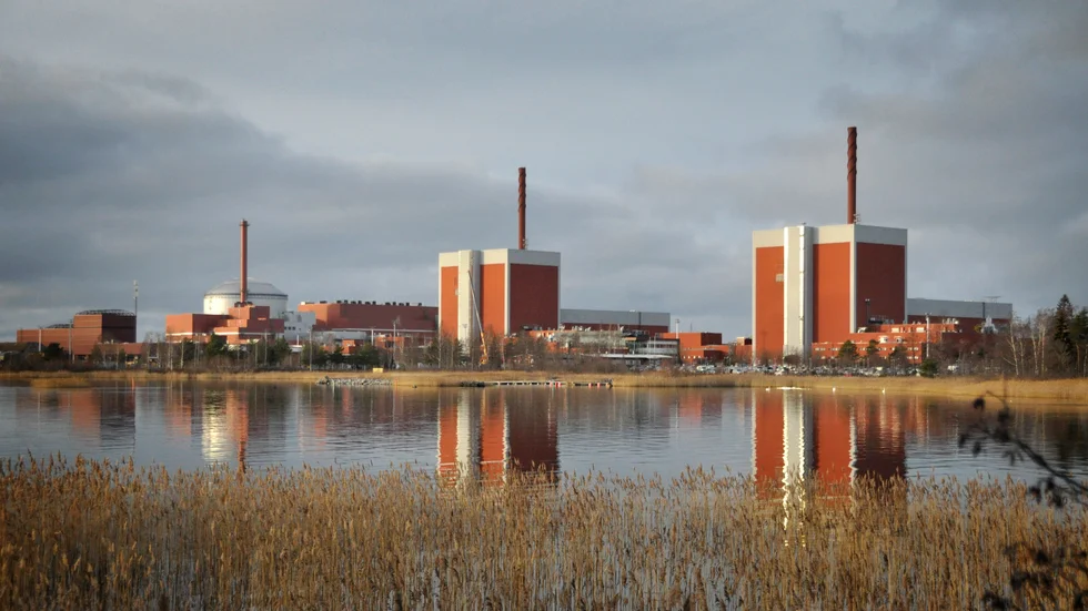 Försenad start av den nya reaktorn Olkiluoto 3 påverkar elpriset i Finland.