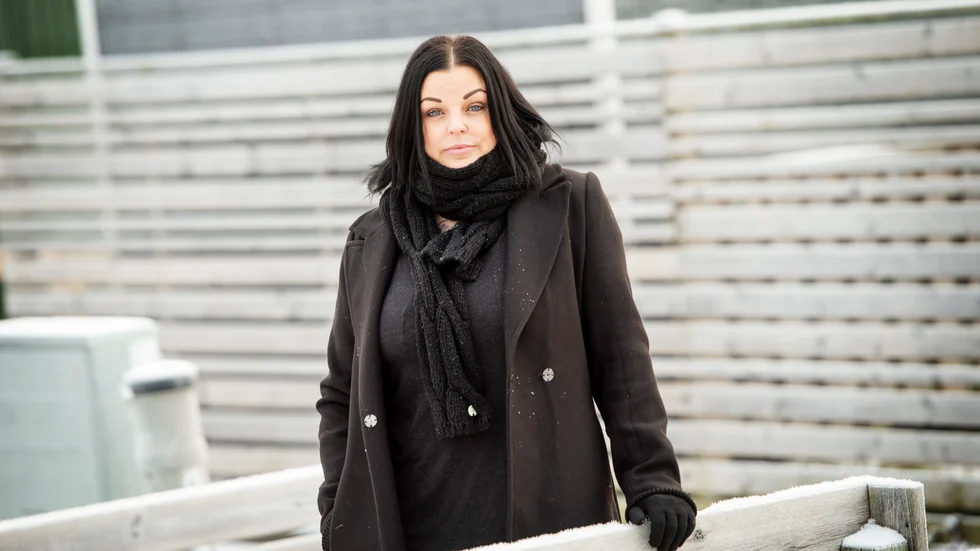 Evelina Hörnqvist och hennes kollegor på LSS-boendet har sagt upp sig. Beskedet om neddragningar fick bägaren att rinna över. 