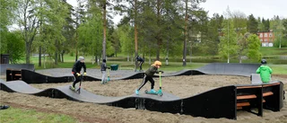 Se de första åken på Pumptrackbanan i Boliden