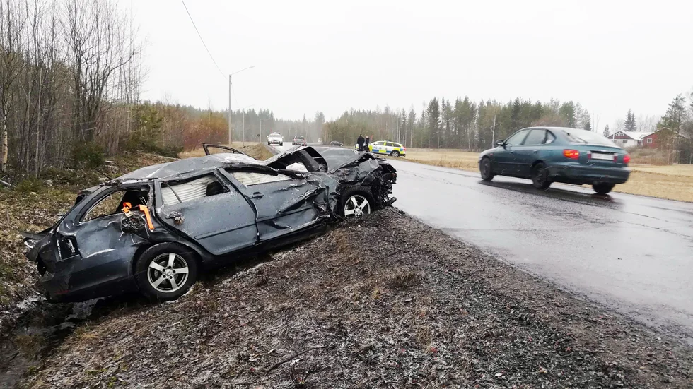Dödsolyckan inträffade på väg 364, en liten bit norr om Långviken.
