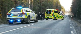 Bil voltade utanför Långviken