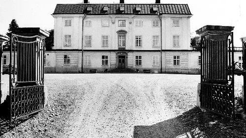 Schedevi slott är välbevarat, men inte sällsynt.FOTO: Göran Billeson/1999