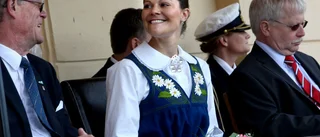 Glad prinsessa på Skänningebesök