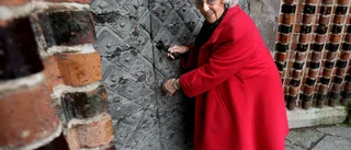 Kiss och stöld stänger kyrkan