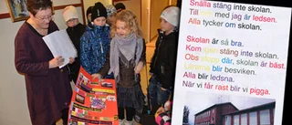 Färgglad kamp för skolan