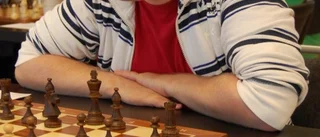 Umebor segrade i stark schackturnering