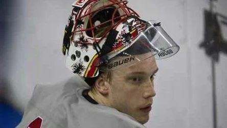KOSICE 20110428

Tre kronors målvakt Anders Nilsson på isen under dagens träning i Steel arena inför ishockey-VM 2011 i Slovakien.

Foto: Fredrik Sandberg / SCANPIX / Kod 10080

*** Bilden ingår i SPORTPAKET. För övriga BETALBILD ***
