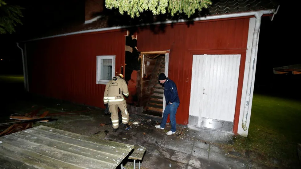 Polisen har inlett en utredning om mordbrand efter onsdagsmorgonens brand på Hellgrenshagen i Malmslätt.
