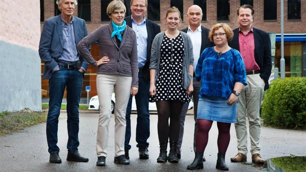 Correns bokcirkel hösten 2013. Björn Lundin, Pia Jagerfelt, Jakob Carlander, Erica Månsson, Henry Jansén, Susanne Abel och Dennis Östryd.