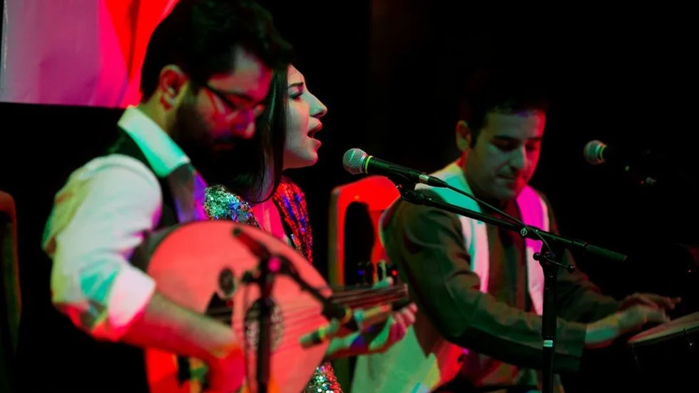 Pedram Shahlai, Sidar Yigit och Mostagh Feizyabi framförde kurdisk musik.
