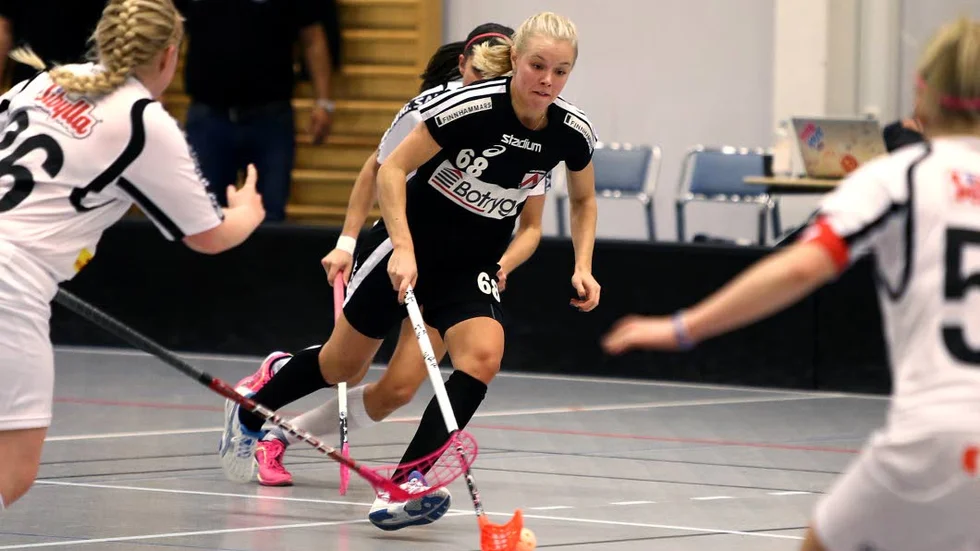 Poängmakare. Libk:s Anna Wiman toppar skytteligan i division 1. Men det blev bara en poäng mot Kumla.
