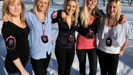 Elin Larsson, Malin Hansson, Malin Isaksson, Lina Åhl och Jenny Holmgren från UF-företaget Safemove UF. FOTO: Hans L. Olofsson