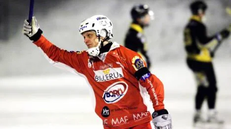 Mikko Aarni funderar på sin framtid.