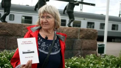 Henny Utsi Åhlins bok "Krigets vindar över Nordkalotten" är fyllda av noveller som alla skildrar människoöden. Foto: Alexander Linder