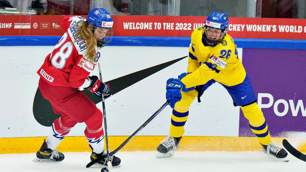 Damkronornas poängdrottning Hanna Olsson under VM i Danmark i augusti. Nu väntar ännu en VM-turnering, denna gång i Kanada. Arkivbild.