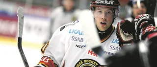 Glädjebeskedet: Omark spelar