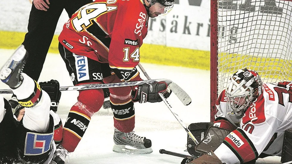 Där satt den. Efter en tung mållös tid fick Martin Chabada äntligen göra mål. ”Skönt at sätta den”, säger han.