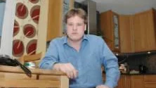 "Jag undrar hur stort mörkertalet är när det gäller pappor som körts över vid vårdnadstvister", säger Patrik Estola från Övertorneå.           FOTO: linda danhall