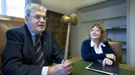 "Jag fortsätter att hålla i Hushållningssällskapets ordförandeklubba, Irma Perdal Riptjärn blir ordförande i vårt konsultbolag", säger landshövding Per-Ola Eriksson.          FOTO: Pär Bäckström