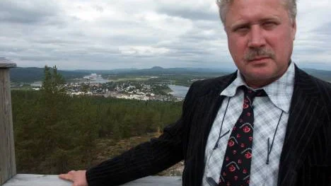 Håkan Jönsson är helt emot förslaget att släcka gatuljusen. Det skulle bland annat motverka miljöpartiets ambition att marknadsföra Överkalix som en tillväxtkommun. FOTO: ANDERS THELIN