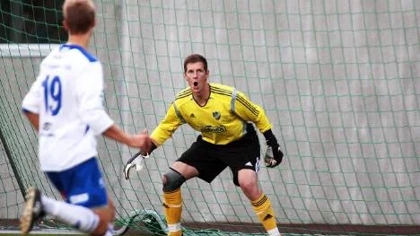 Målvakten Johan Luthström är en av flera spelare i IFK Luleå som ska se över andra klubbalternativ till nästa säsong.