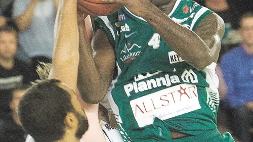 Brandon McKnight var också suverän. En klippa att luta sig emot.