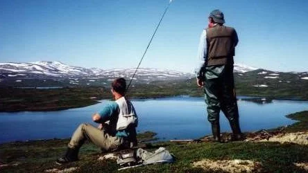 Vy över fiskeparadiset. Den kvoterade strömmen Svartijåkka räknas som ett av Sveriges främsta rödingvatten. Svartijåkka rinner ned i Sårkåjaure, som i sin tur är ett öringvatten av rang. Sträckan hör tilll Luleälvens källflöden.FOTO: JONNY VIKSTRÖM FOTO: Extern