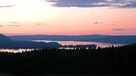 Ströms Vattudal i norra Jämtland sedd från gårdarna på Höstoppen.