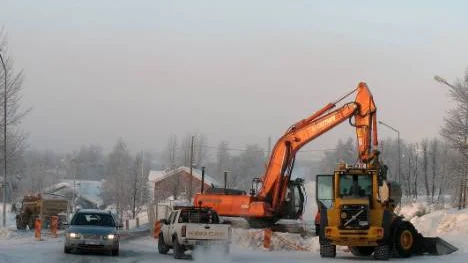 I cirka fyra veckor har det varit trångt för trafikanterna att ta sig fram på den gamla sträckningen av huvudstråket Begmansgatan i Malmberget på grund av ombyggnationerna.