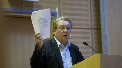 Stängs obs-platserna i Haparanda lovar Kenneth Backgård (NS) att öppna dem igen efter valet, om valresultatet gett partiet den möjligheten.FOTO: kurt engström