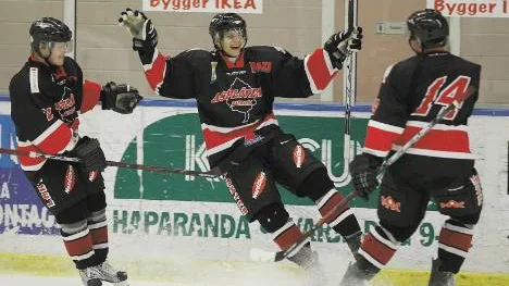 Topplag som levererar. Asplöven har fyra raka segrar i allettan och hockeylivet leker i Haparanda.
