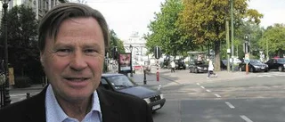 Byter Bryssel mot Boden och gör politisk comeback