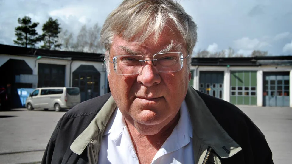 Blåklintsbuss, Hans-Erik Haag, köper Lokstallarna i Mjölby.