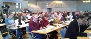 Historiskt papperslöst politikermöte