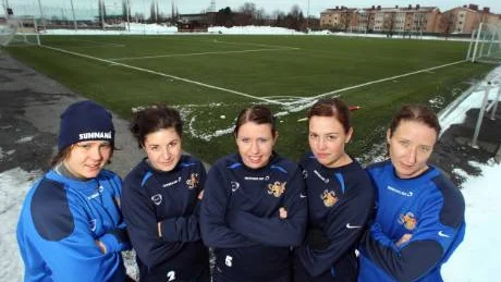 Norrbotten må sakna ett allsvenskt damlag, men Sunnanå är nästan till hälften norrbottniskt. Fem spelare från länet ska bidra till att Skellefteåklubben ska kunna jäklas med topplagen. Erika       Karlsson, Josefine Johansson, Magdalena Esseryd, Alexandra Johansson och Åsa Berglund blr spännande att följa i sommar.