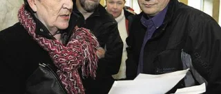 Lindbäck får stöd av Petersen
