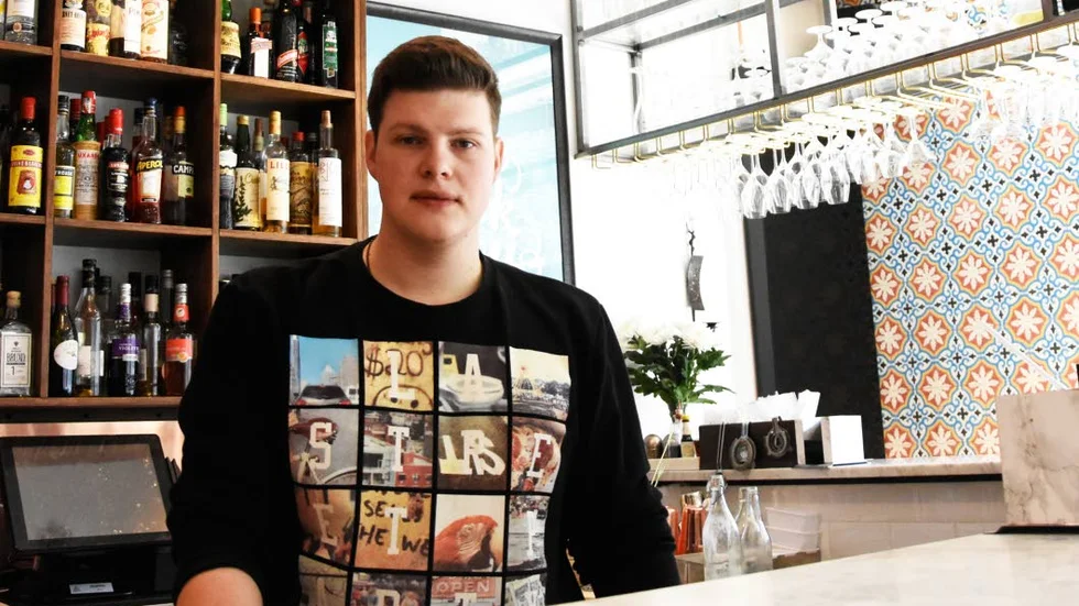 Petter Landström, drinkmästare på Bar CG.