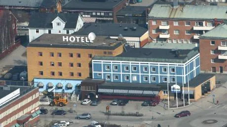Kalixborna kommer att få njuta(?) av musik från hotell Valhall även nattetid - det har länsrätten bestämt.FOTO: Magnus Pehrsson