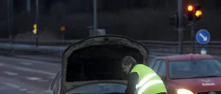 Polis nära bli nedmejad