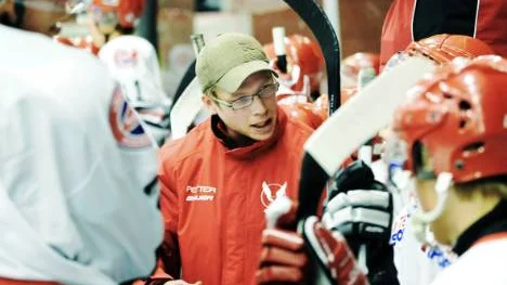 Tränaren Petter Christoffersson lyckades äntligen mana sina mannar till en poäng.