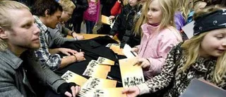 "Idol"-deltagarna gjorde storslagen entré i Luleå