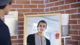 "Jag hoppas att det speglas ut till publiken, hur roligt vi har när vi står på scenen", säger Samuel Higberg.