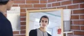 Skola och show på heltid
