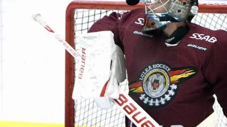 ...ändå får han ge plats åt David Rautio som vaktar målet i kväll mot Brynäs.